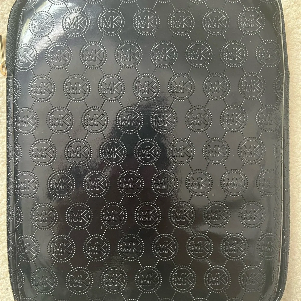Michael Kors Ipad Case